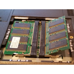 Замена ОЗУ Toshiba Satellite 1415-S105